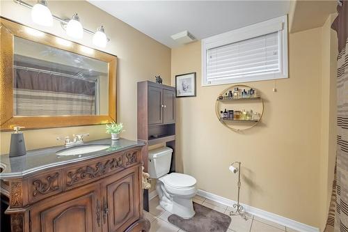8076 Spring Blossom Drive, Niagara Falls, ON - Indoor Photo Showing Bathroom