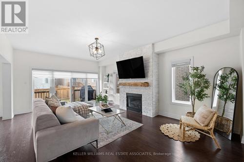 59 Cannery Dr, Niagara-On-The-Lake, ON - Indoor Photo Showing Living Room With Fireplace