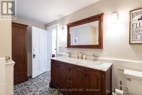 1234 Old River Rd, Mississauga, ON - Indoor Photo Showing Bathroom