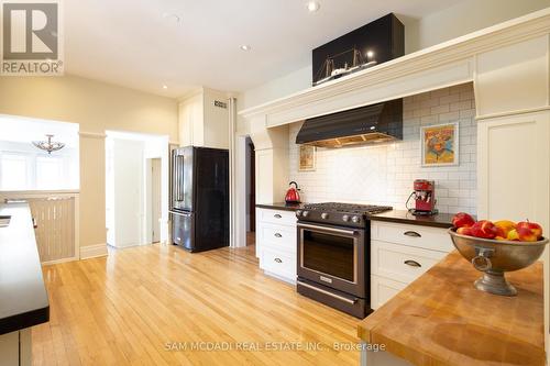1234 Old River Rd, Mississauga, ON - Indoor Photo Showing Kitchen