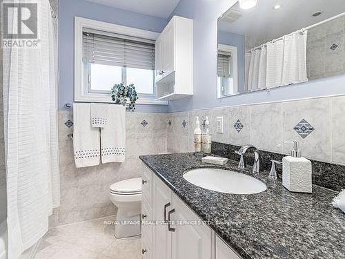 38 Rhinestone Drive, Toronto, ON - Indoor Photo Showing Bathroom