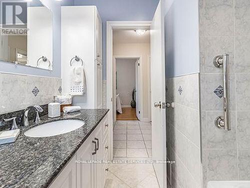 38 Rhinestone Drive, Toronto, ON - Indoor Photo Showing Bathroom
