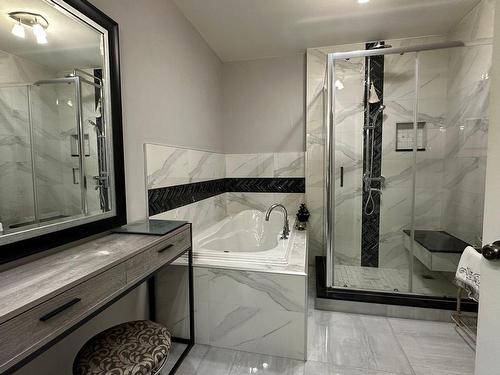 Salle de bains - 2-8810 Crois. Du Louvre, Brossard, QC - Indoor Photo Showing Bathroom