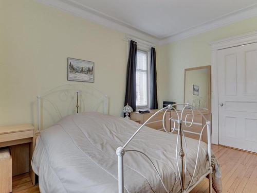 Master bedroom - 2647 Boul. Gouin E., Montréal (Ahuntsic-Cartierville), QC - Indoor Photo Showing Bedroom