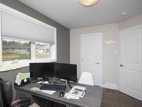 183 Sunflower Street, Thunder Bay, ON - Indoor Photo Showing Office
