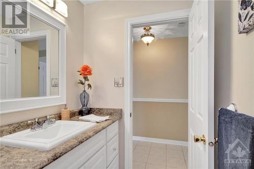 1363 Belcourt Boulevard, Ottawa, ON - Indoor Photo Showing Bathroom