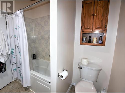 115 Deer Street, Vernon, BC - Indoor Photo Showing Bathroom