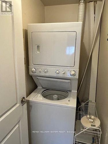 #202B -221 North Park St, Belleville, ON - Indoor Photo Showing Laundry Room
