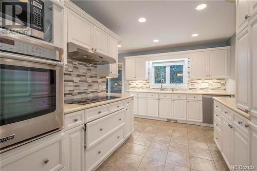 75 Marlborough Drive, Fredericton, NB - Indoor Photo Showing Kitchen With Upgraded Kitchen