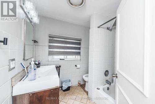 77 Whitfield Ave, Toronto, ON - Indoor Photo Showing Bathroom