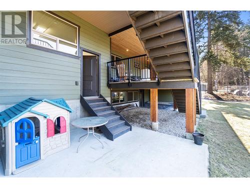 1401 20 Street Se, Salmon Arm, BC - Outdoor With Deck Patio Veranda