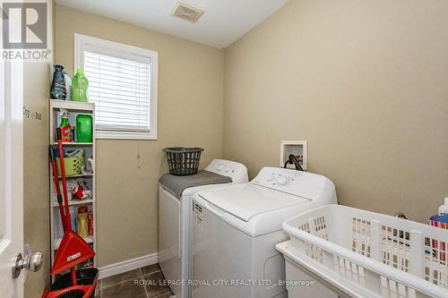 19 Sinclair St, Guelph, ON - Indoor Photo Showing Laundry Room