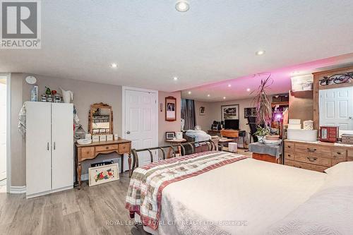 19 Sinclair St, Guelph, ON - Indoor Photo Showing Bedroom