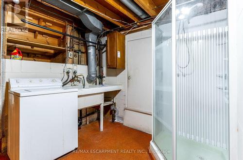 108 Lowden Ave, Hamilton, ON - Indoor Photo Showing Laundry Room