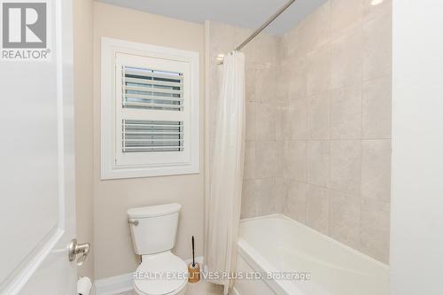 150 Blair Creek Drive Dr, Kitchener, ON - Indoor Photo Showing Bathroom