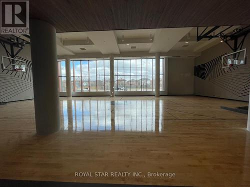 #B-1307 -7950 Bathurst St, Vaughan, ON - Indoor Photo Showing Other Room
