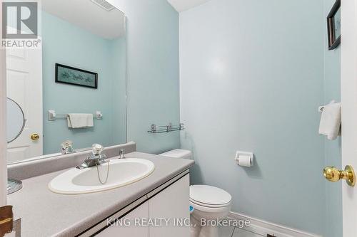 6 Rockford Run, Brampton, ON - Indoor Photo Showing Bathroom