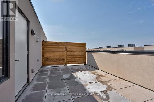 #806 -1133 Cooke Blvd, Burlington, ON - Outdoor With Exterior