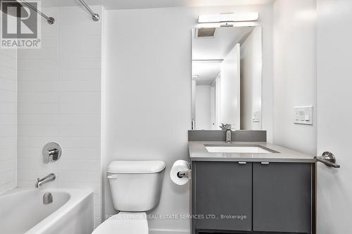 #806 -1133 Cooke Blvd, Burlington, ON - Indoor Photo Showing Bathroom