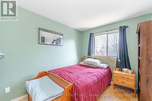 2118 Bosack Crt, Mississauga, ON - Indoor Photo Showing Bedroom