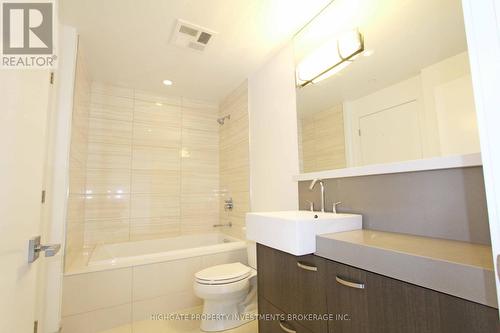 #809 -170 Avenue Rd, Toronto, ON - Indoor Photo Showing Bathroom