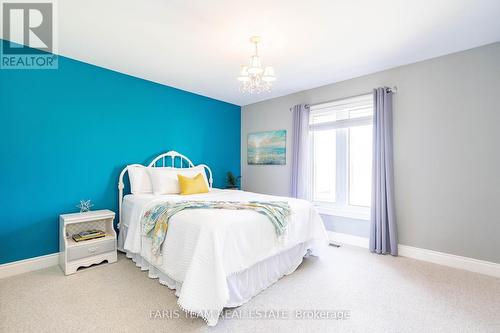 3991 2Nd Line, Innisfil, ON - Indoor Photo Showing Bedroom