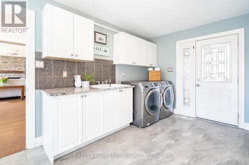 3991 2Nd Line, Innisfil, ON - Indoor Photo Showing Laundry Room