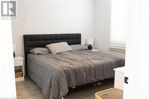 11 Coates Street, Walkerton, ON - Indoor Photo Showing Bedroom