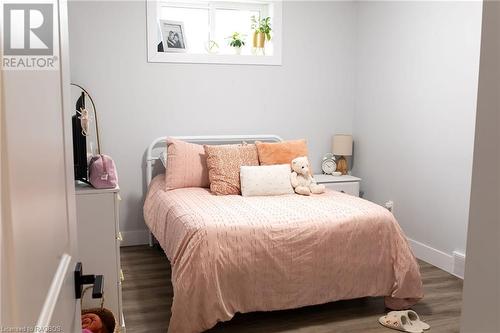 11 Coates Street, Walkerton, ON - Indoor Photo Showing Bedroom