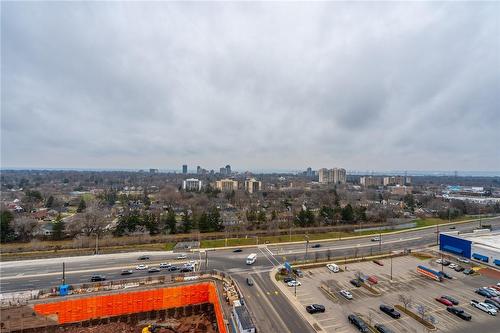 2081 Fairview Street|Unit #1404, Burlington, ON - Outdoor With View