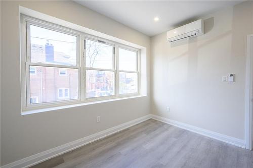 683 Main Street E|Unit #3, Hamilton, ON - Indoor Photo Showing Other Room