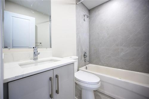 683 Main Street E|Unit #3, Hamilton, ON - Indoor Photo Showing Bathroom