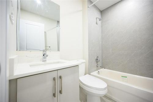 683 Main Street E|Unit #5, Hamilton, ON - Indoor Photo Showing Bathroom