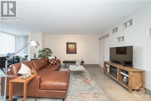 160 George Street Unit#505, Ottawa, ON - Indoor Photo Showing Living Room