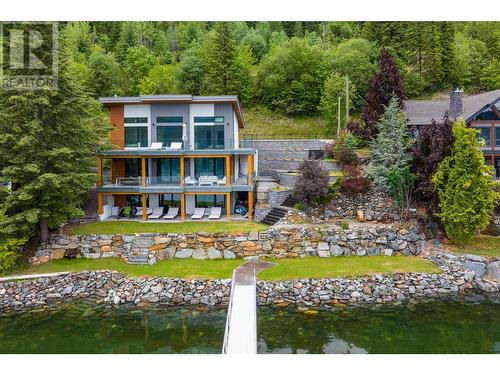 8200 Squilax-Anglemont Road Unit# 6, Anglemont, BC - Outdoor With Body Of Water