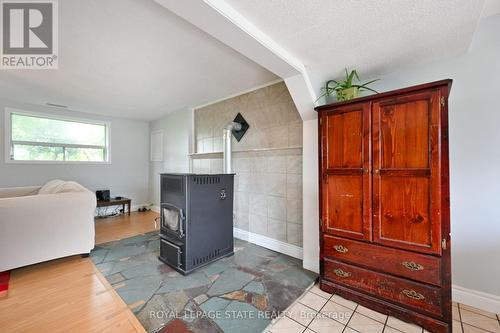 515 Brock Rd, Hamilton, ON - Indoor Photo Showing Other Room