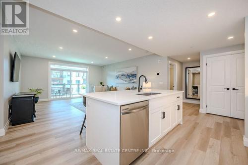 #301 -99A Farley Rd, Centre Wellington, ON - Indoor Photo Showing Kitchen