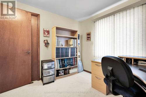 11 Glenview Cres, London, ON - Indoor Photo Showing Office