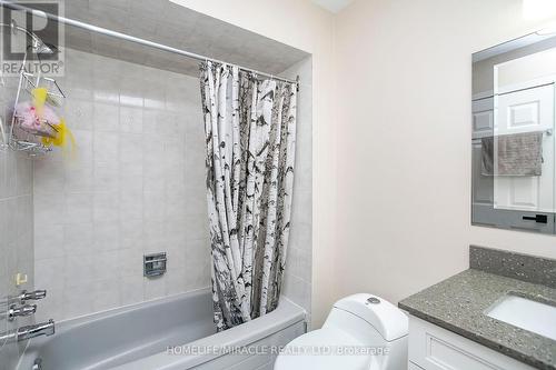 107 Michigan Avenue, Brampton, ON - Indoor Photo Showing Bathroom