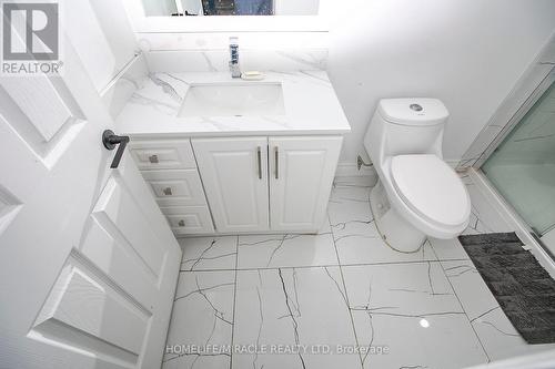107 Michigan Avenue, Brampton, ON - Indoor Photo Showing Bathroom