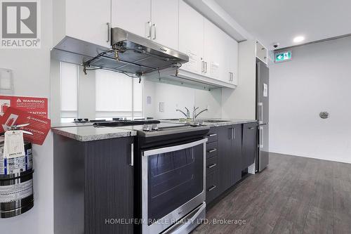 707 - 1900 Simcoe Street N, Oshawa, ON - Indoor Photo Showing Kitchen With Upgraded Kitchen