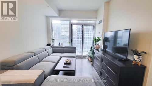 1811 - 195 Redpath Avenue, Toronto, ON - Indoor Photo Showing Living Room
