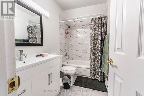 118-120 Pembroke Street, Toronto, ON - Indoor Photo Showing Bathroom
