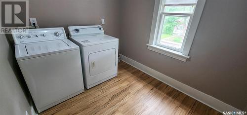 2250 Montreal Street, Regina, SK - Indoor Photo Showing Laundry Room