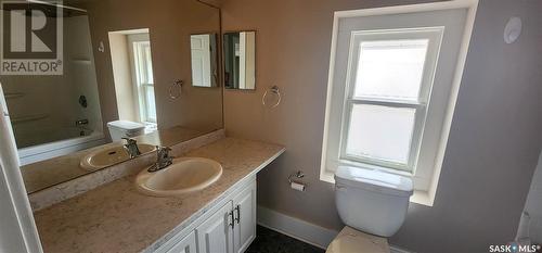 2250 Montreal Street, Regina, SK - Indoor Photo Showing Bathroom