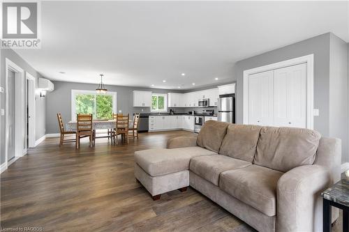 4498 Highway 6, Miller Lake, ON - Indoor Photo Showing Living Room