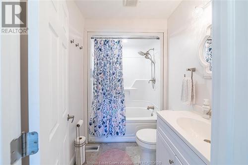3661 Queen, Windsor, ON - Indoor Photo Showing Bathroom