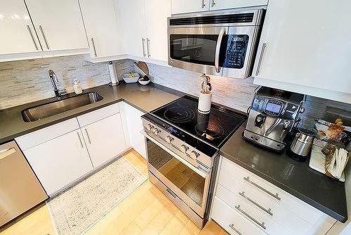 551 Maple Avenue|Unit #607, Burlington, ON - Indoor Photo Showing Kitchen