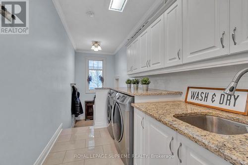 436 8Th Concession Rd E, Hamilton, ON - Indoor Photo Showing Laundry Room