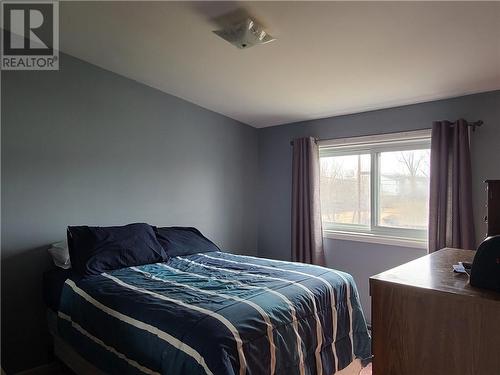 855 Howe Terrace, Prescott, ON - Indoor Photo Showing Bedroom